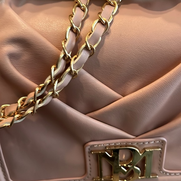 BADGLEY MISCHKA Gold Pleated Crossbody Bag in Blush Pink NWOT - Picture 10 of 10